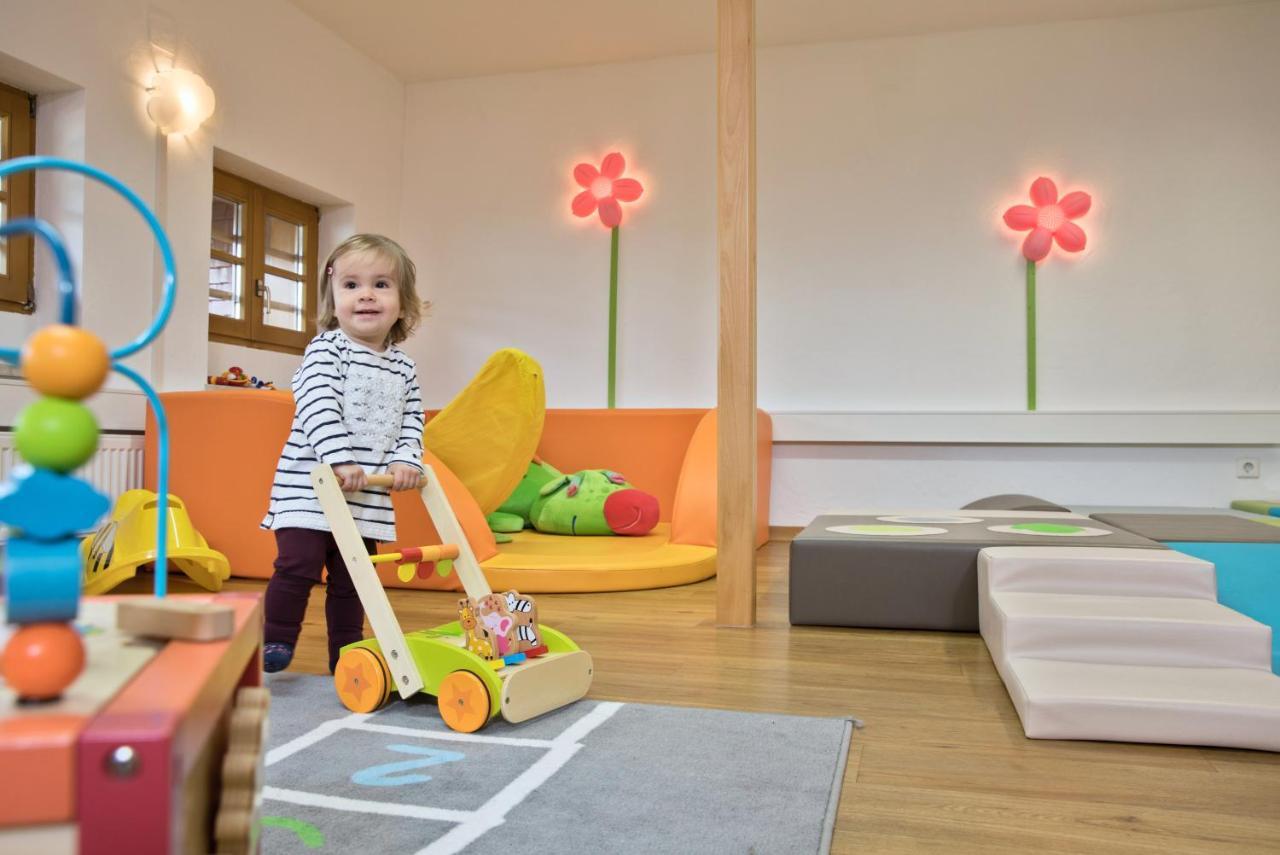 Hotel Engel - Familotel Hochschwarzwald Todtnauberg Eksteriør billede